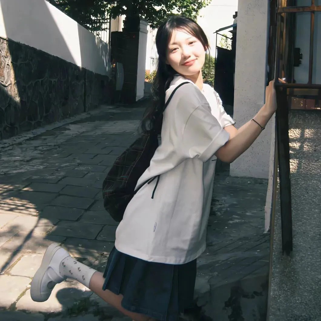 莺燕双飞